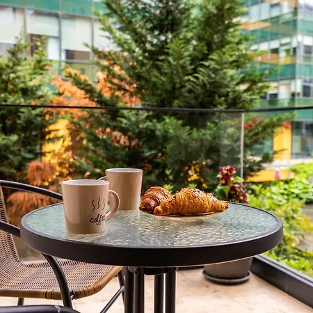 Romexpo Relax Spacious Apartment *