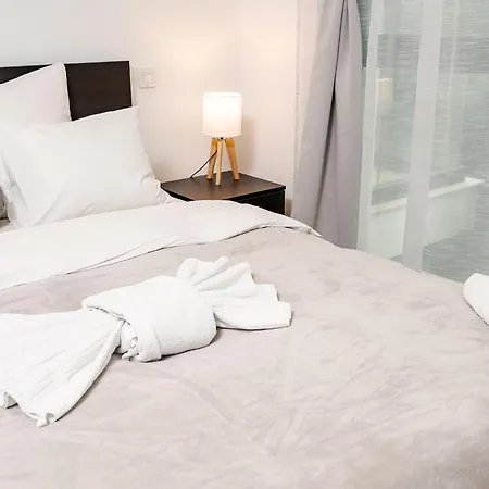 Daire Romexpo 2br Relax Spacious Bükreş