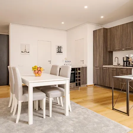Apartmán Romexpo 2br Relax Spacious *